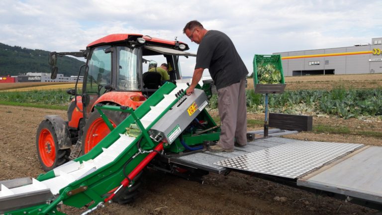 3-point harvesting belt on platform | MAT-Harvesting